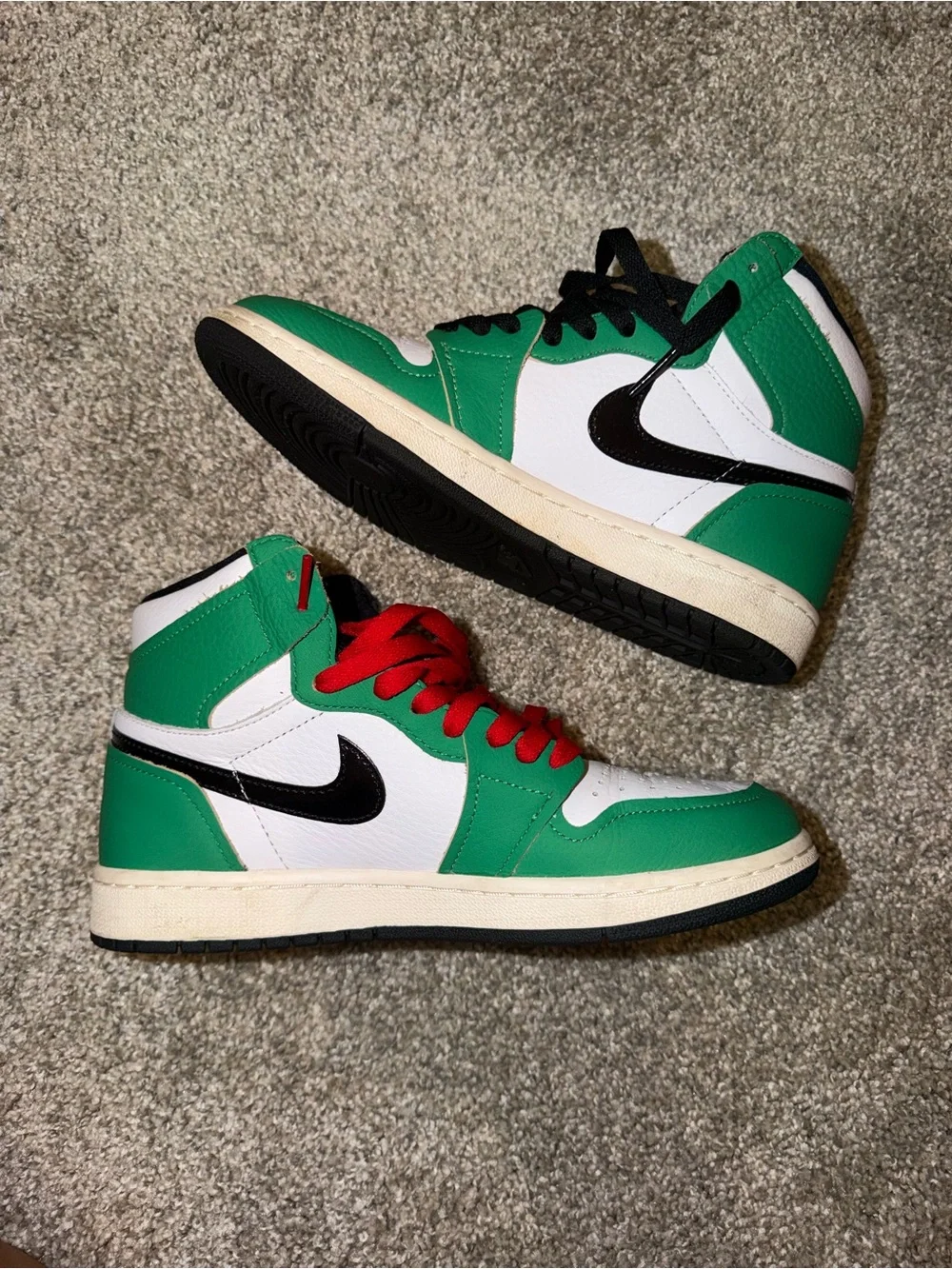 Nike Jordan 1 lucky green